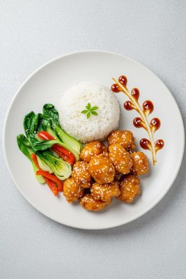 Cơm gà sốt mè